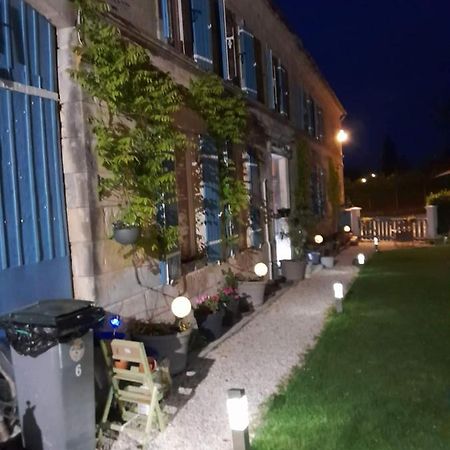 La Charentaise Des Lilas Saint-Léger Buitenkant foto